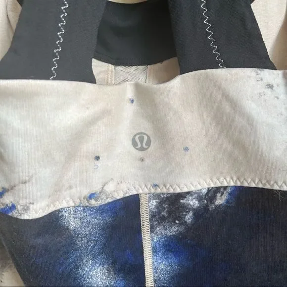 Lululemon tank top scoop me up blue black white EUC size 4 - Picture 13 of 13